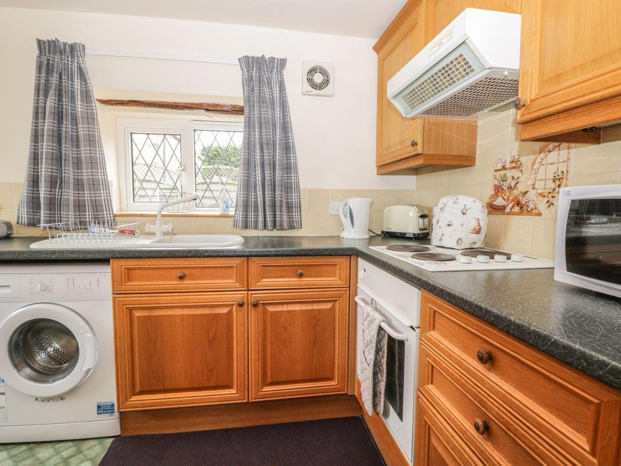 Foxhunter Cottage Уитби Экстерьер фото